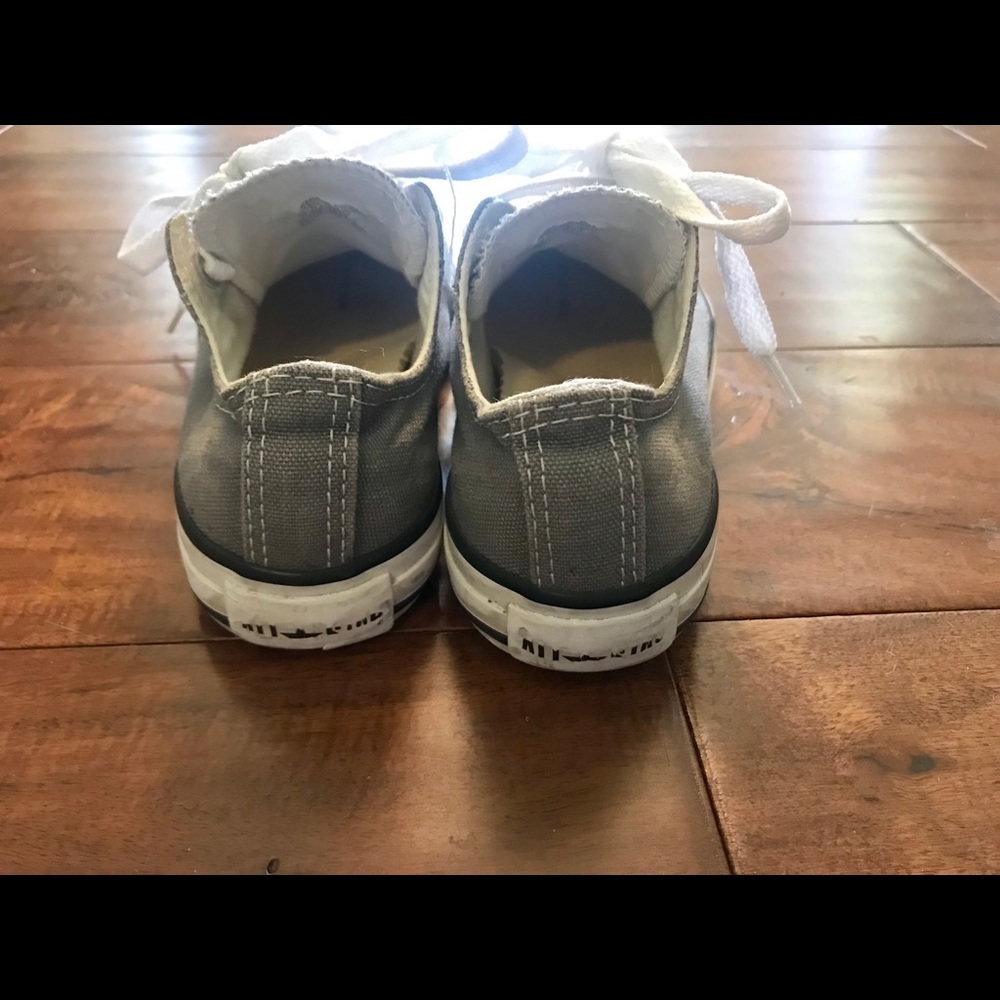 Gray converse - Picture 3 of 3